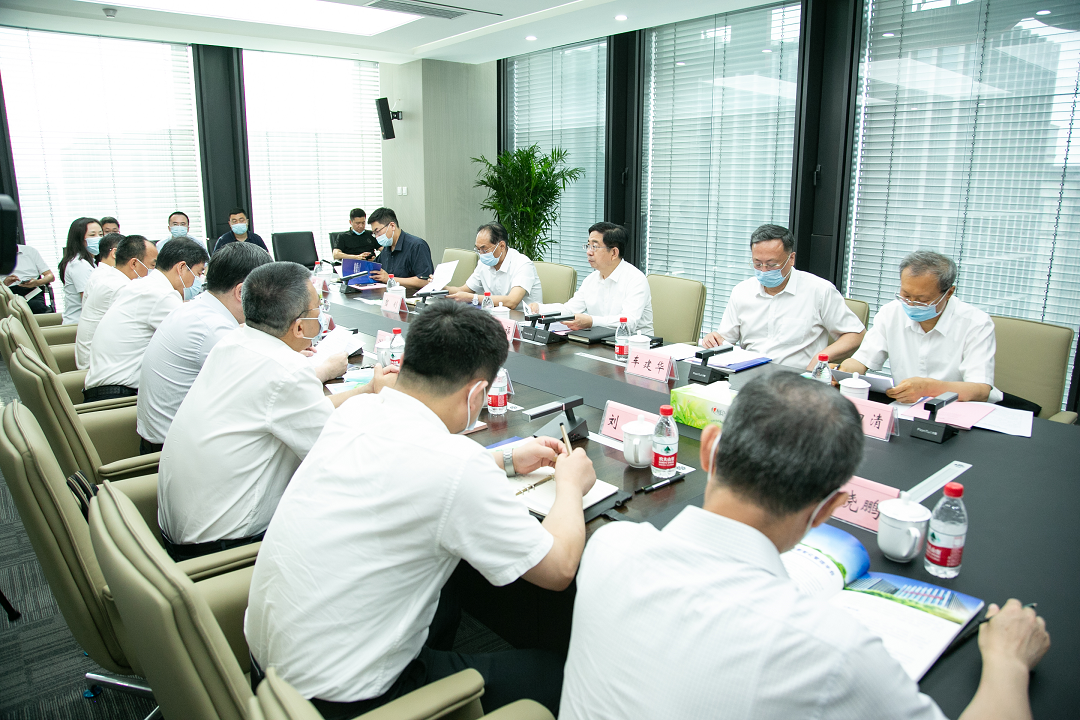 張吉福在省國資運營公司調研3 張吉福在省國資運營公司調研3